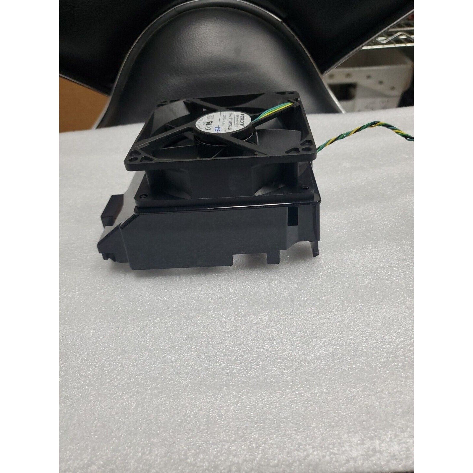 Foxconn Dell PVA092G12H Fan With Shroud 12V 0.40A 4Pin 90x 90 x 25mm