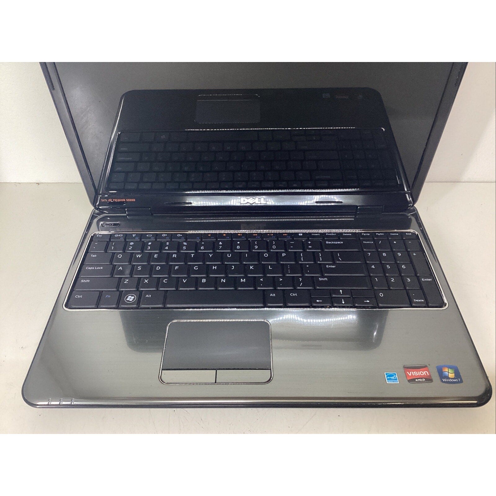 Dell Inspiron M5010 Laptop AMD Vision P10F 3GB RAM No Battery - Parts Only