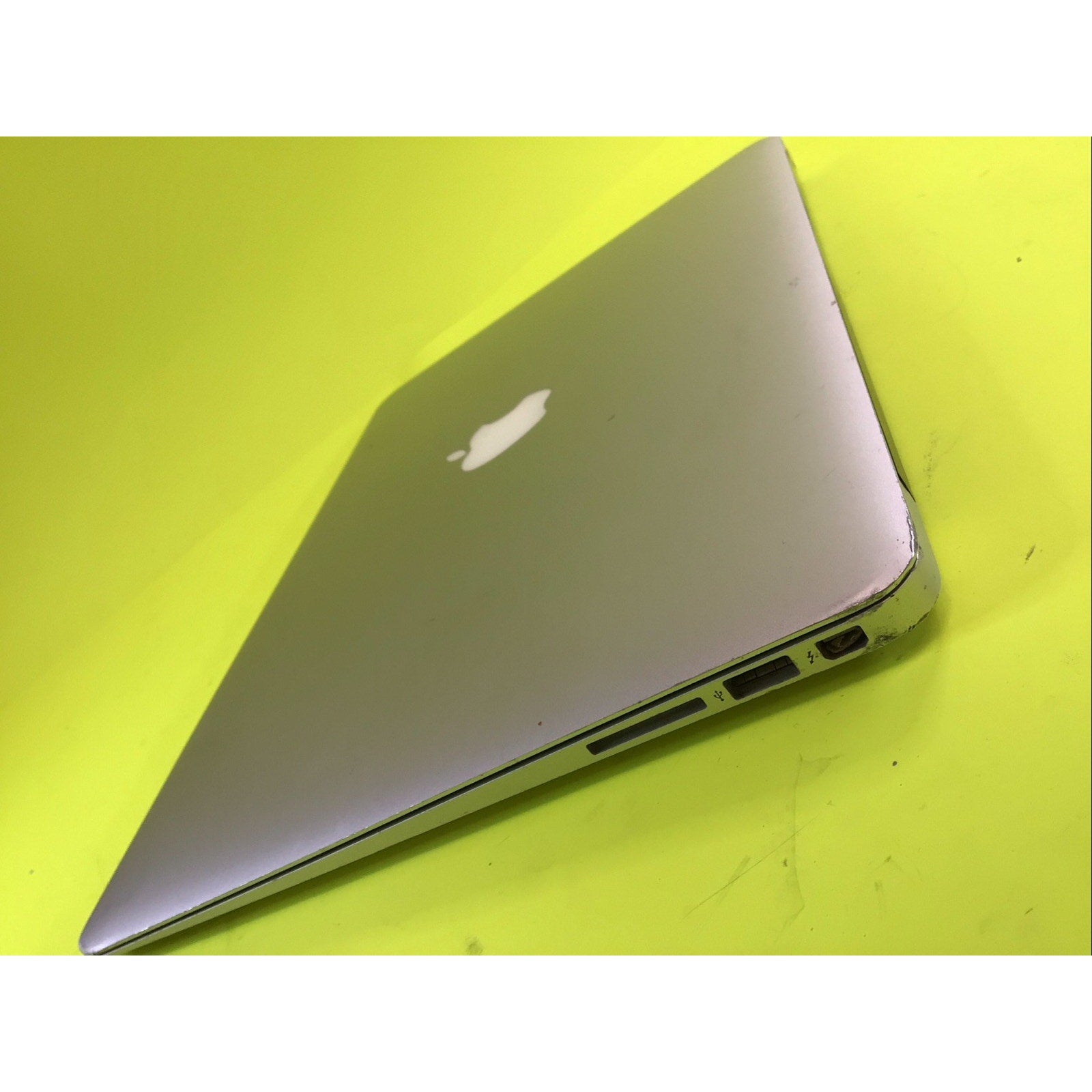 Apple MacBook Air 2012 A1466 FOR PARTS or REPAIR