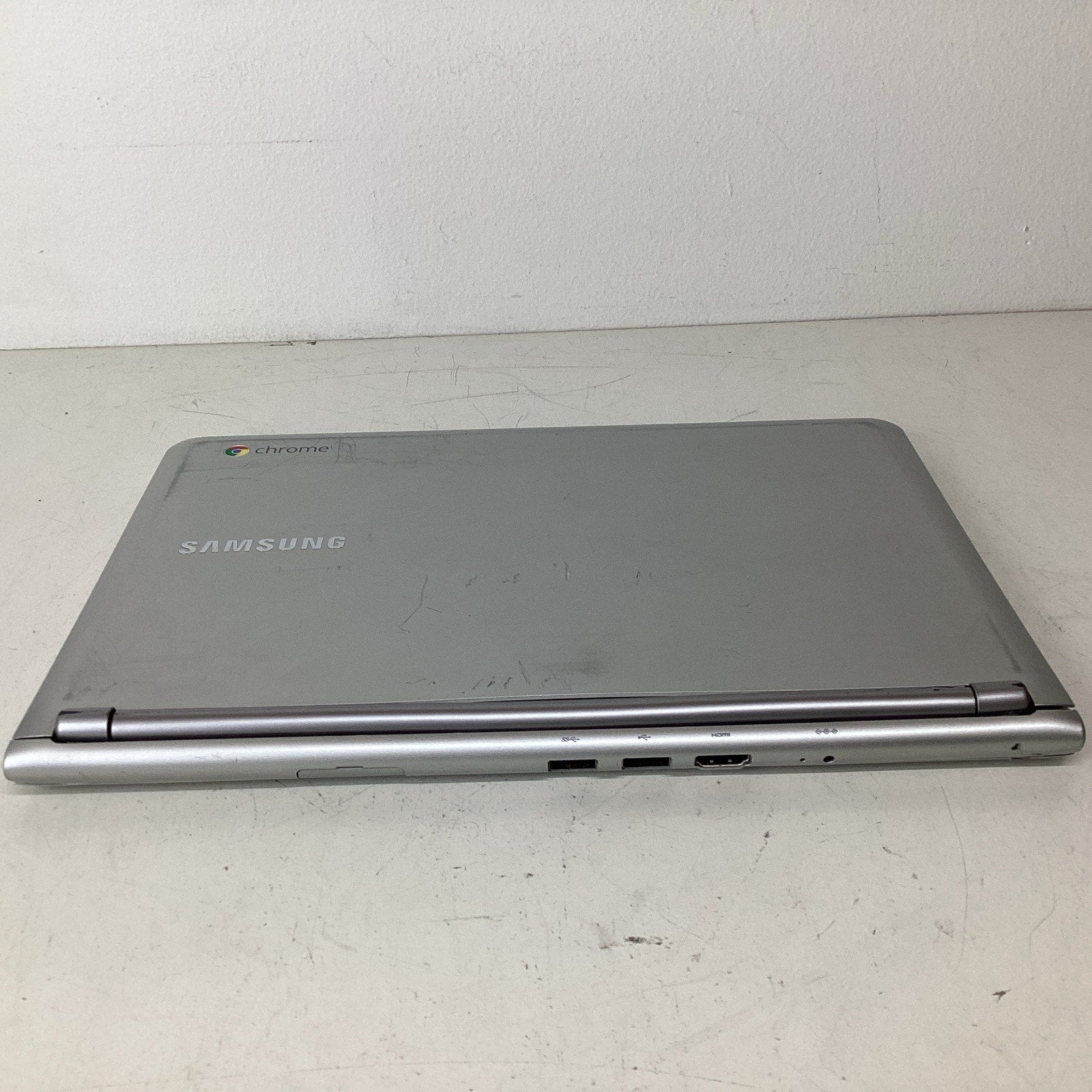 Samsung XE303 C12 11.6" Chromebook 2GB RAM 16GB eMMC XE303C12-A01US - For Parts