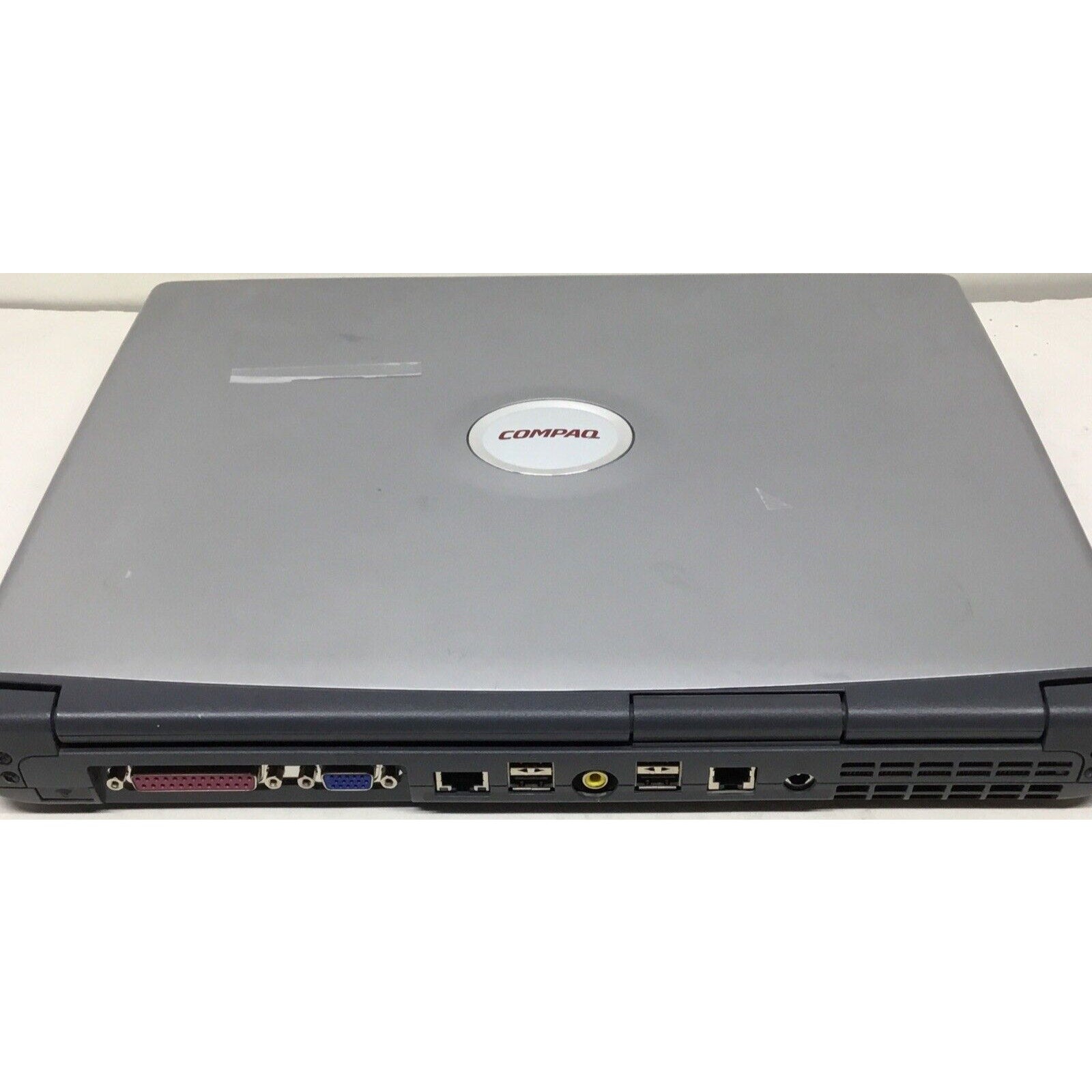 Vintage Compaq Presario 3000 Laptop Pentium 4 No Adapter / No HDD / READ DESC