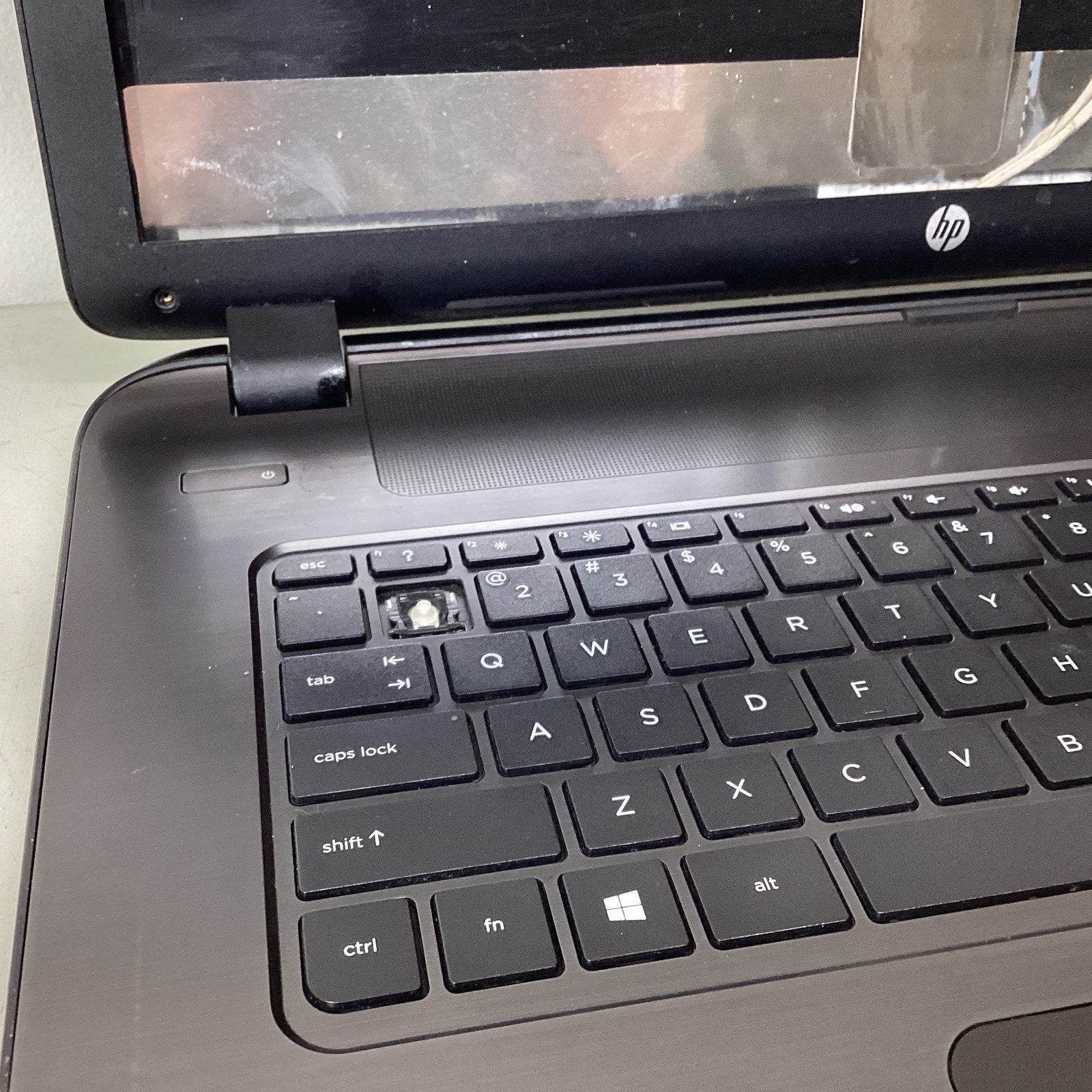 HP Notebook 17-p120wm 17.3" Laptop Intel Core i5 Missing Parts Read - For Parts