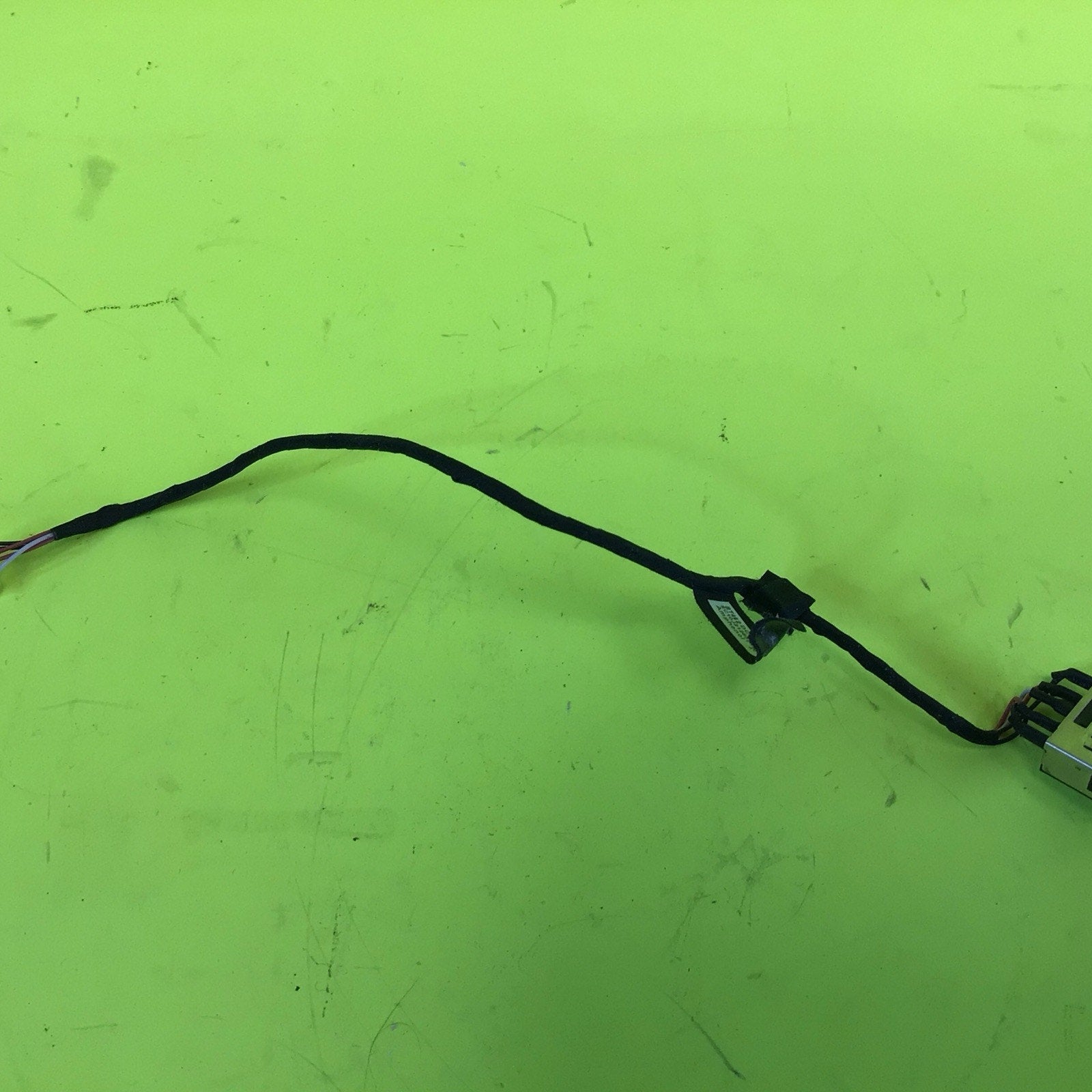 Lenovo ThinkPad T640 Charging Port