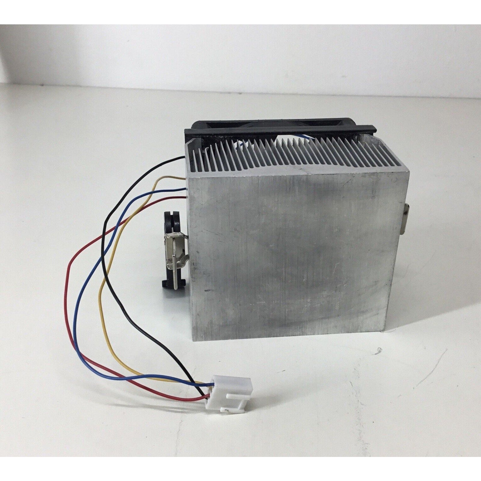 AMD CMDK8- 7152D-A3-GP For AMD CPU Heatsink with Fan