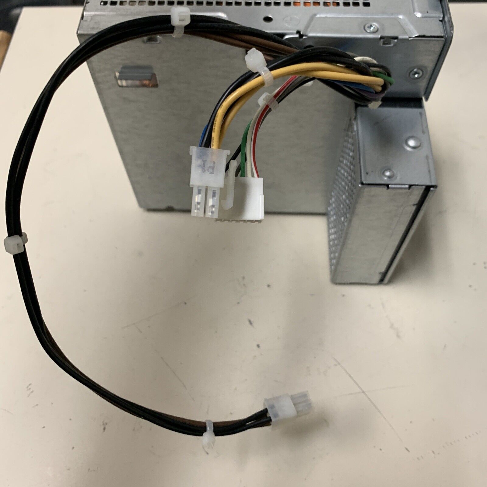 HP 611482-001 Elite 8200 / 8300 240W 6 Pin Desktop Power Supply PC9058