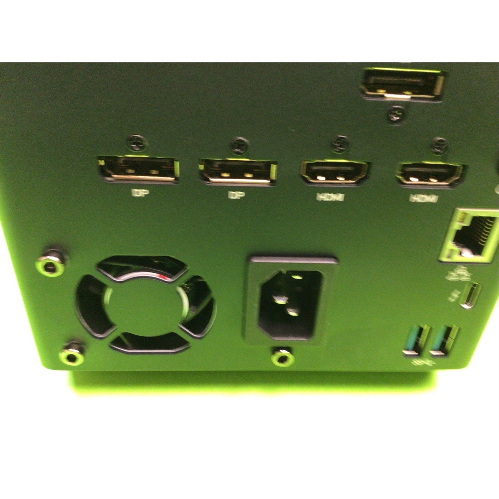 Gigabyte AORUS RTX 3090 Gaming Box 24GB VRAM Thunderbolt EGPU