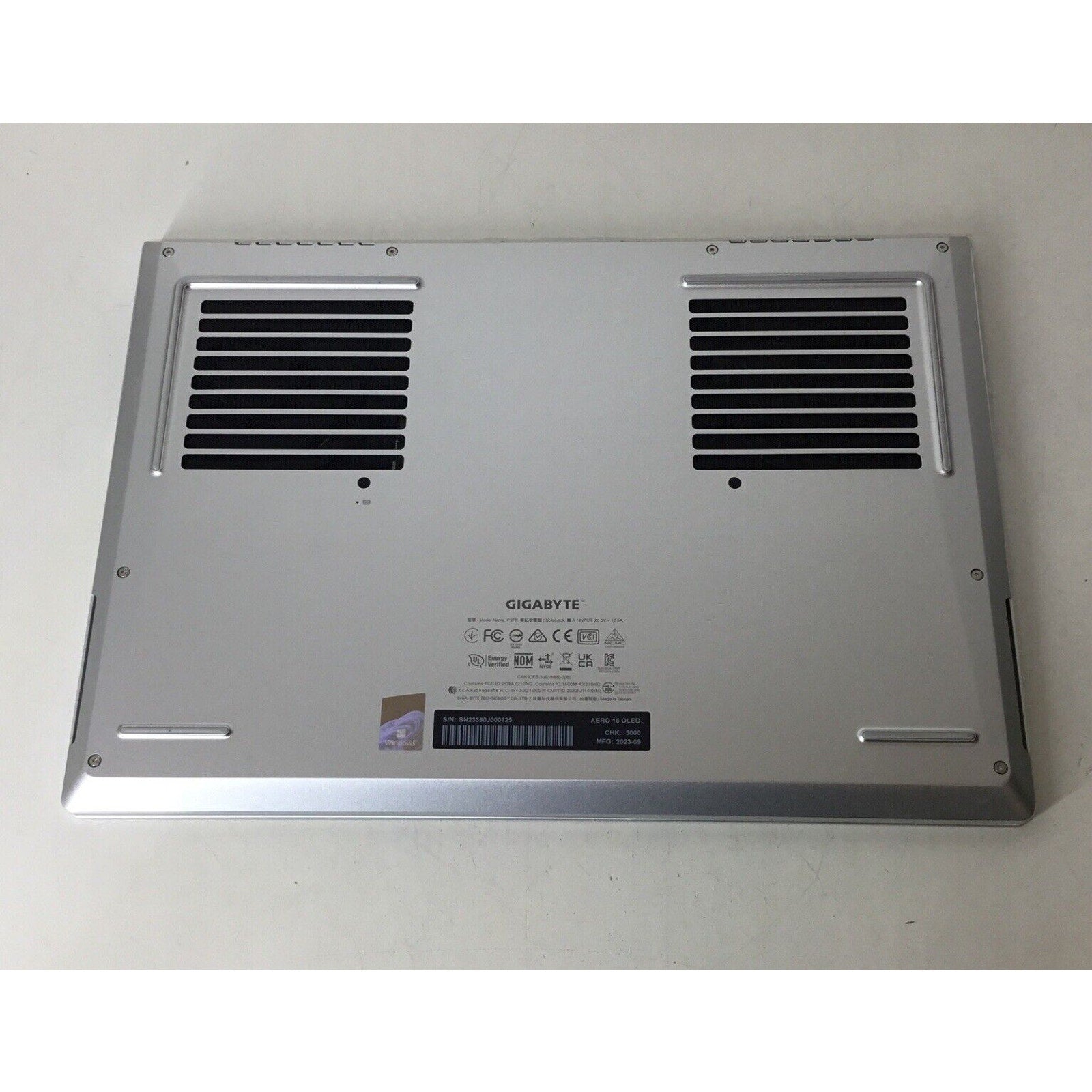 Gigabyte AERO 16 OLED Gaming Laptop i9-13900H 32GB RAM 1TB SSD RTX 4070