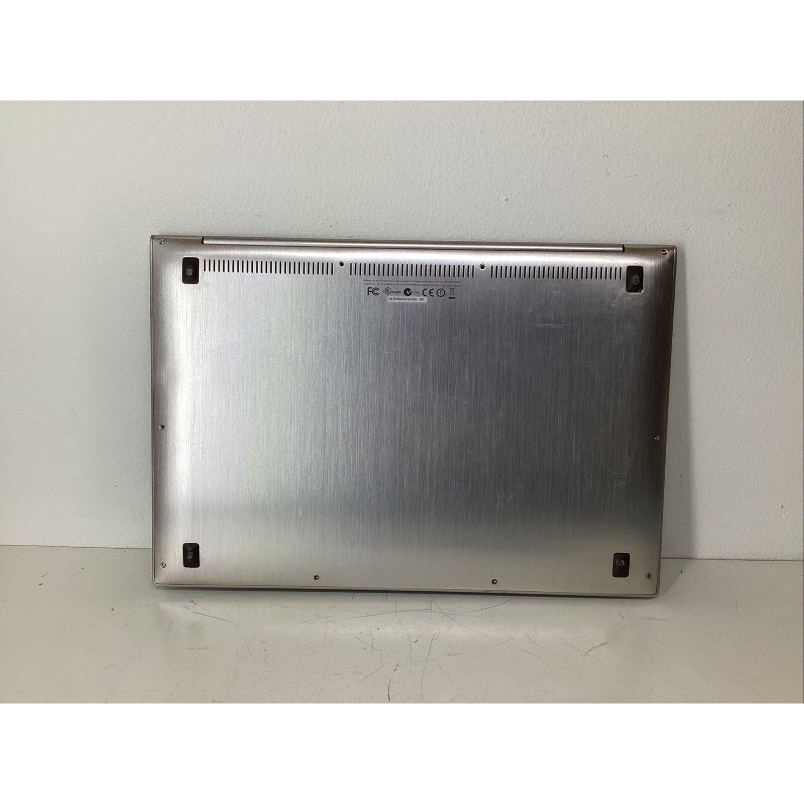 Asus Zenbook UX31E 13.3" 128GB SSD Bad Screen - For Parts