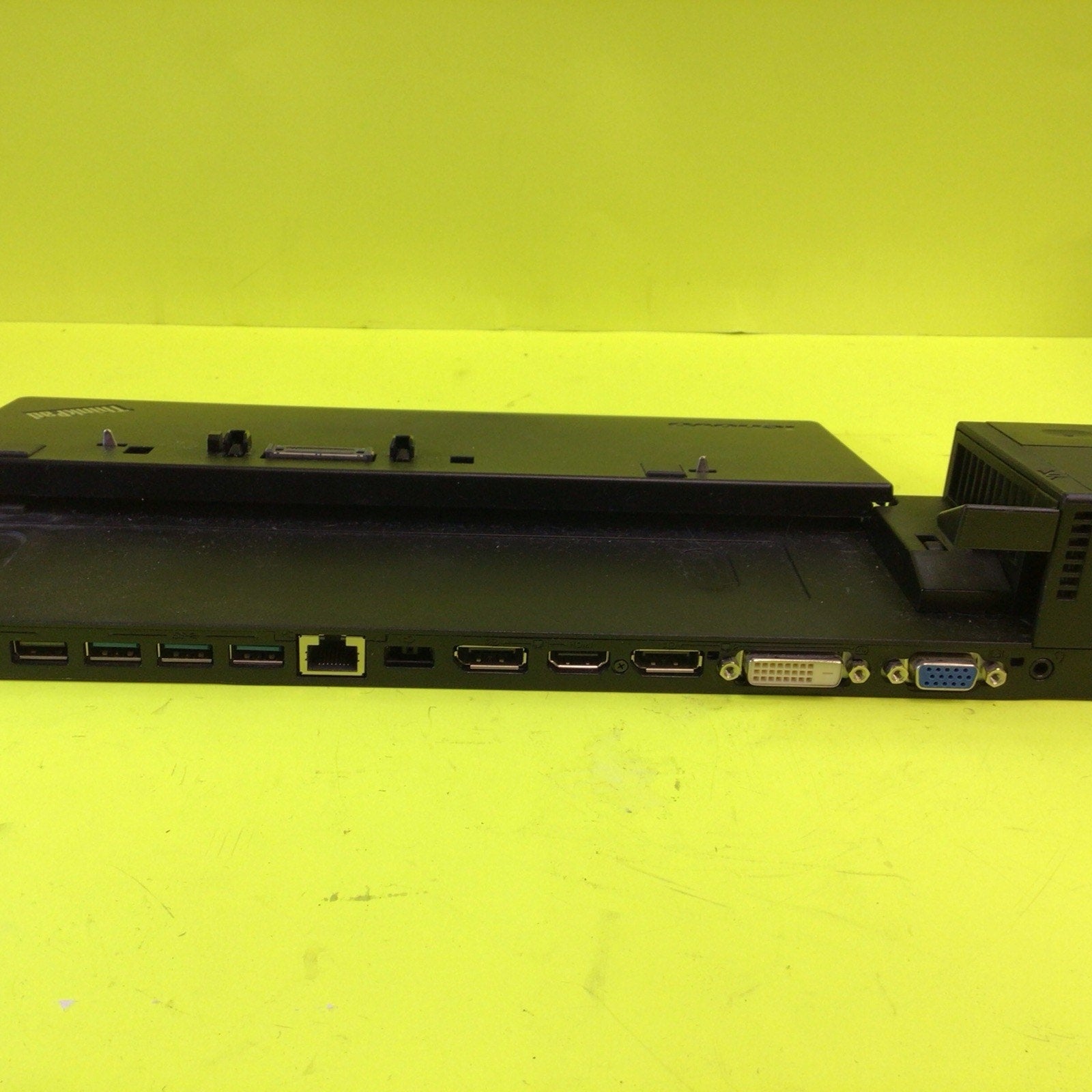 Lenovo ThinkPad Mini Dock Series 3 with USB 3.0 4337 04W3956 with Key