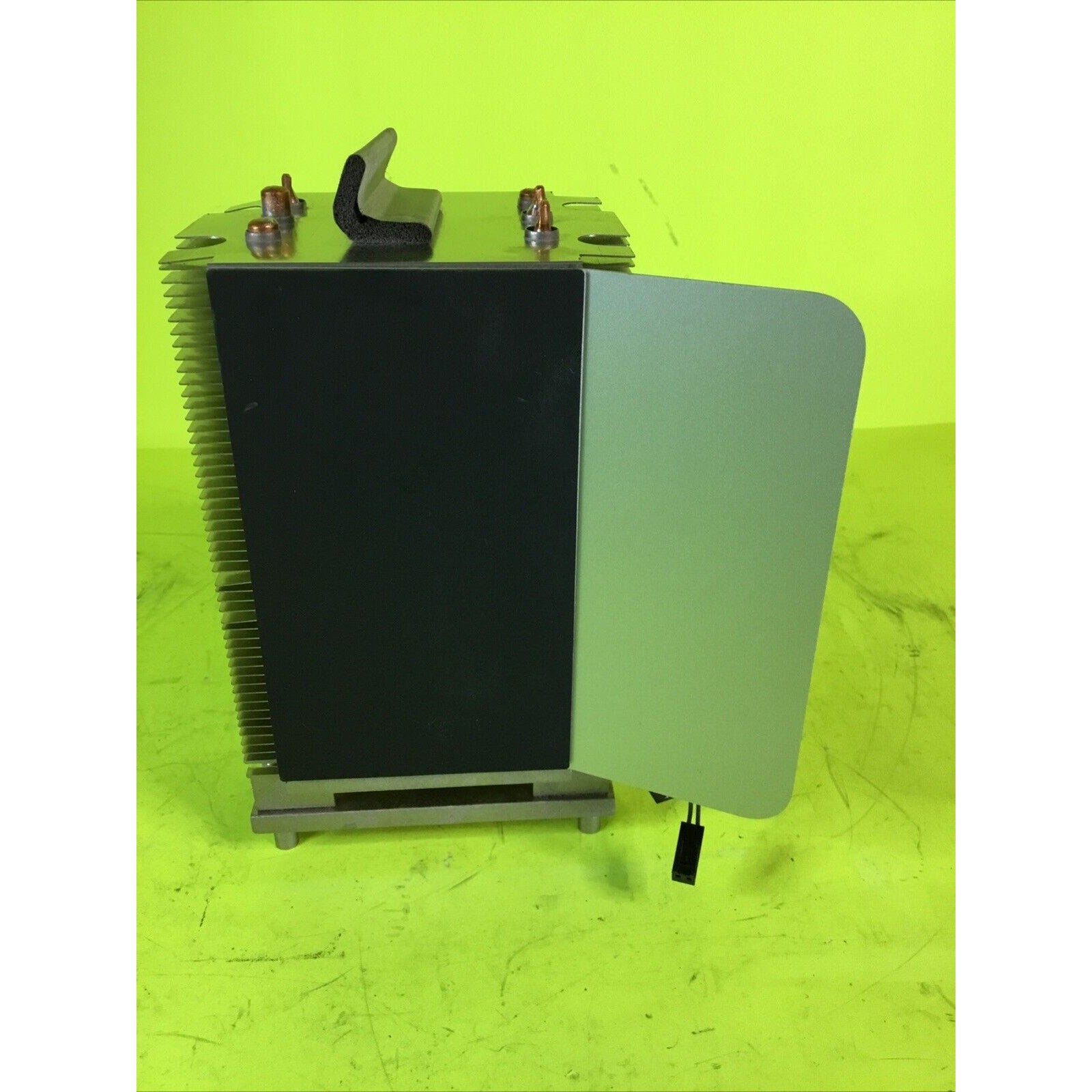 Apple MAC Pro A1186 CPU Heatsink W Temp Sensor 593-0323