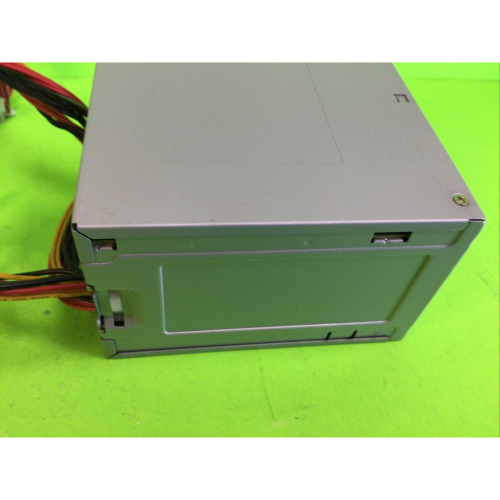 Dell 0XW601 300-Watts Power Supply 24/4 PIN ATX SATA DELTA DPS-300AB-24