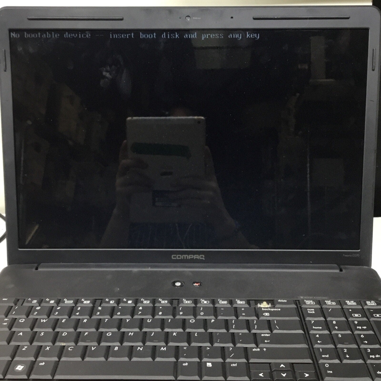 15.6" Laptop Compaq Presario CQ70-120US Notebook PC For Parts READ DESC