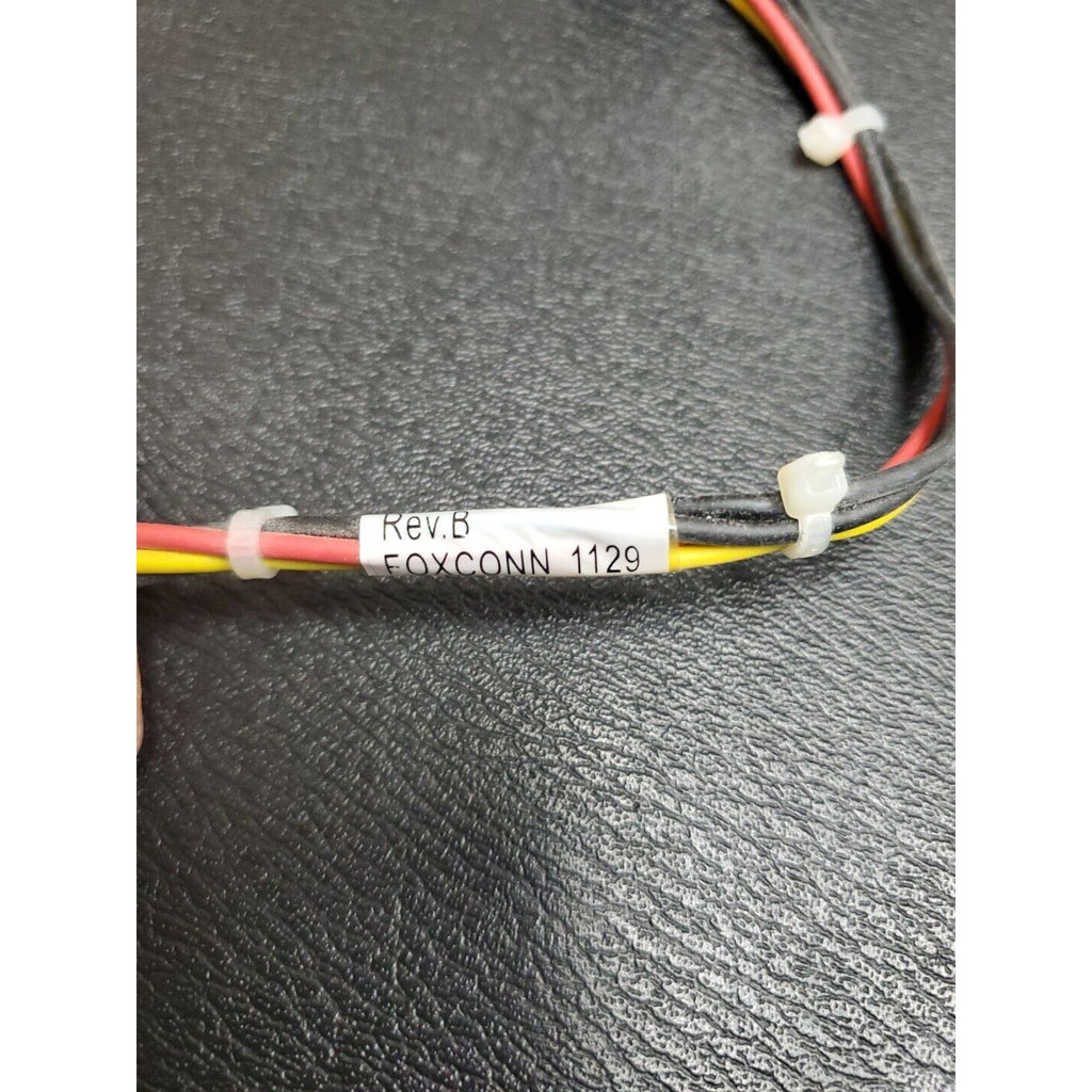 611895-001 611895-001 6200 Pro Elite 4-pin to 3X SATA motherboard power cable