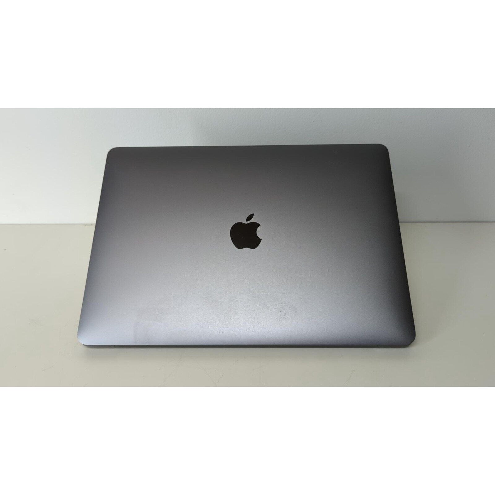 MacBook Pro 13" - 1.4GHz Quad-Core i5 CPU, 8GB RAM, 256GB SSD - A2289