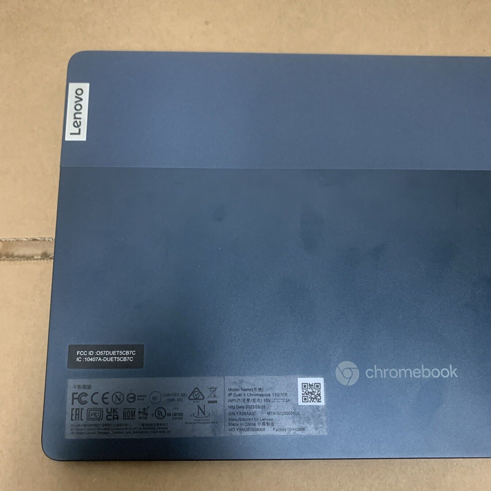 Lenovo 13.3" Duet 5 Chromebook 13Q7C6 Tablet - Screen Broken - As-Is/BAD