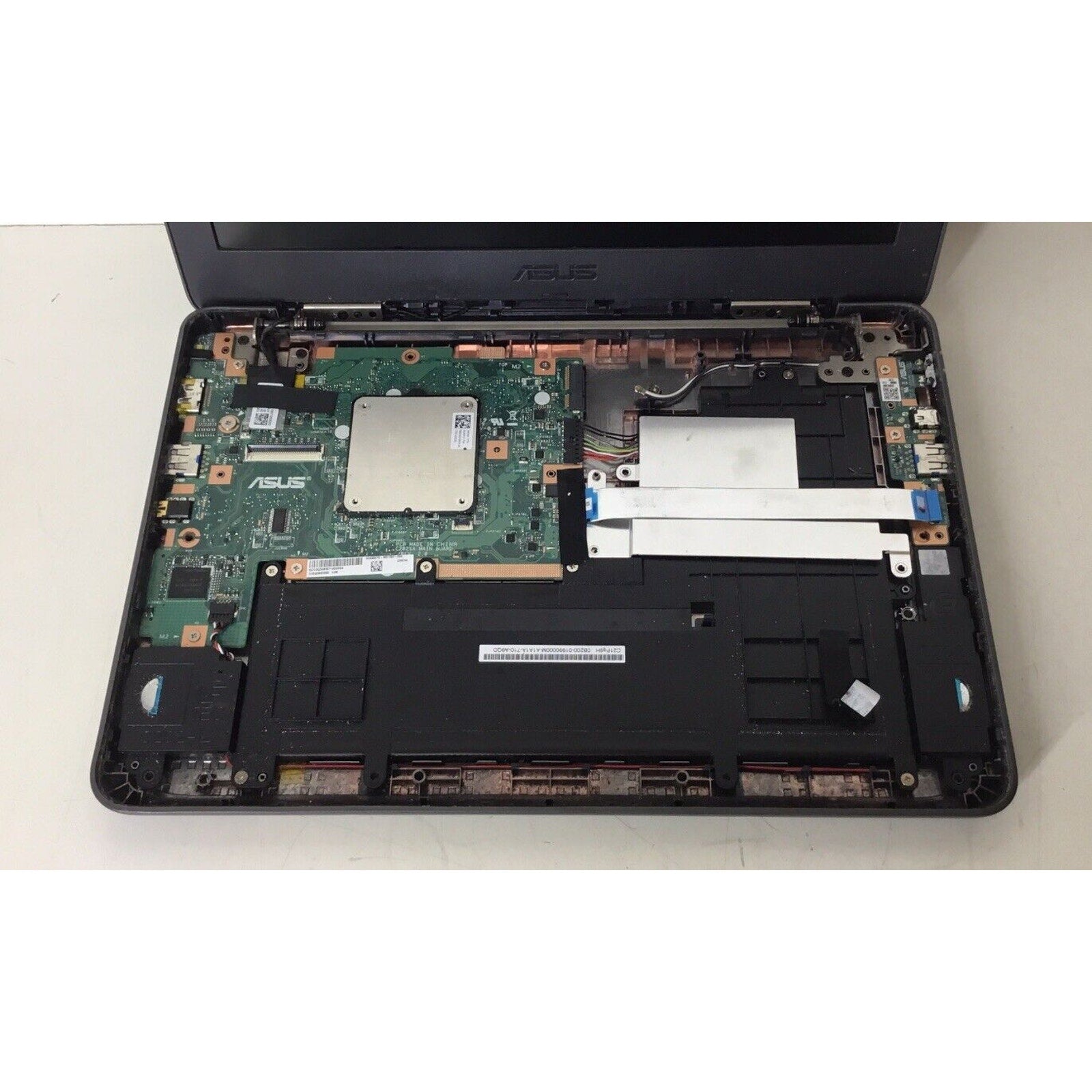 ASUS Chromebook C202SA-YS02-GR 11.6 inch 16GB Intel Celeron N 1.60GHz -For Parts