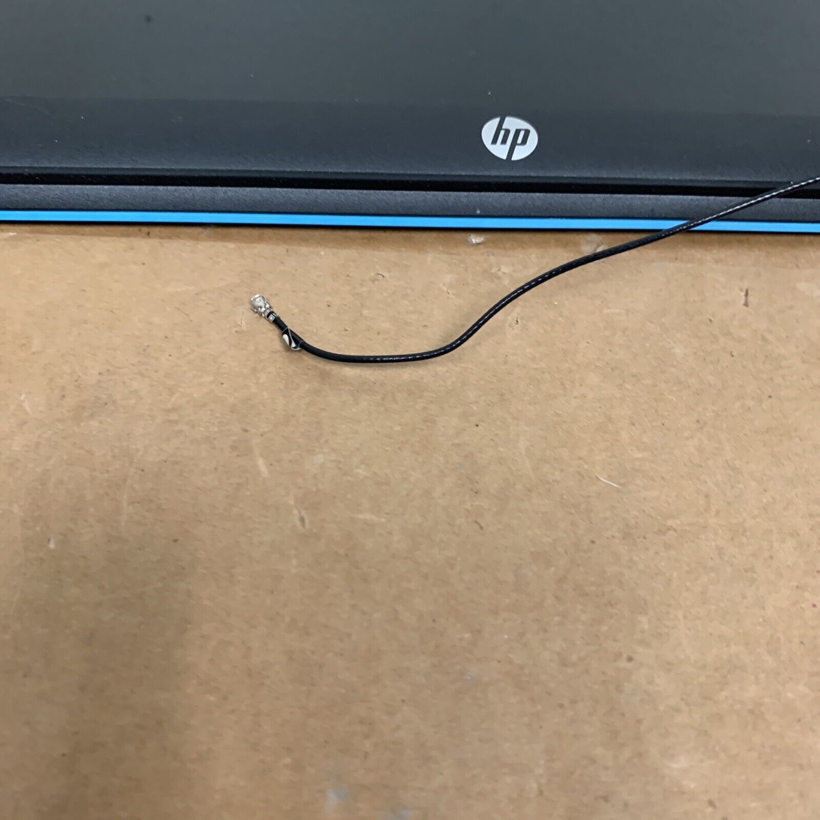 HP PAVILION 17-F028NR 17.3" WXGA++ LAPTOP LED LCD SCREEN Assembly - BLUE Color