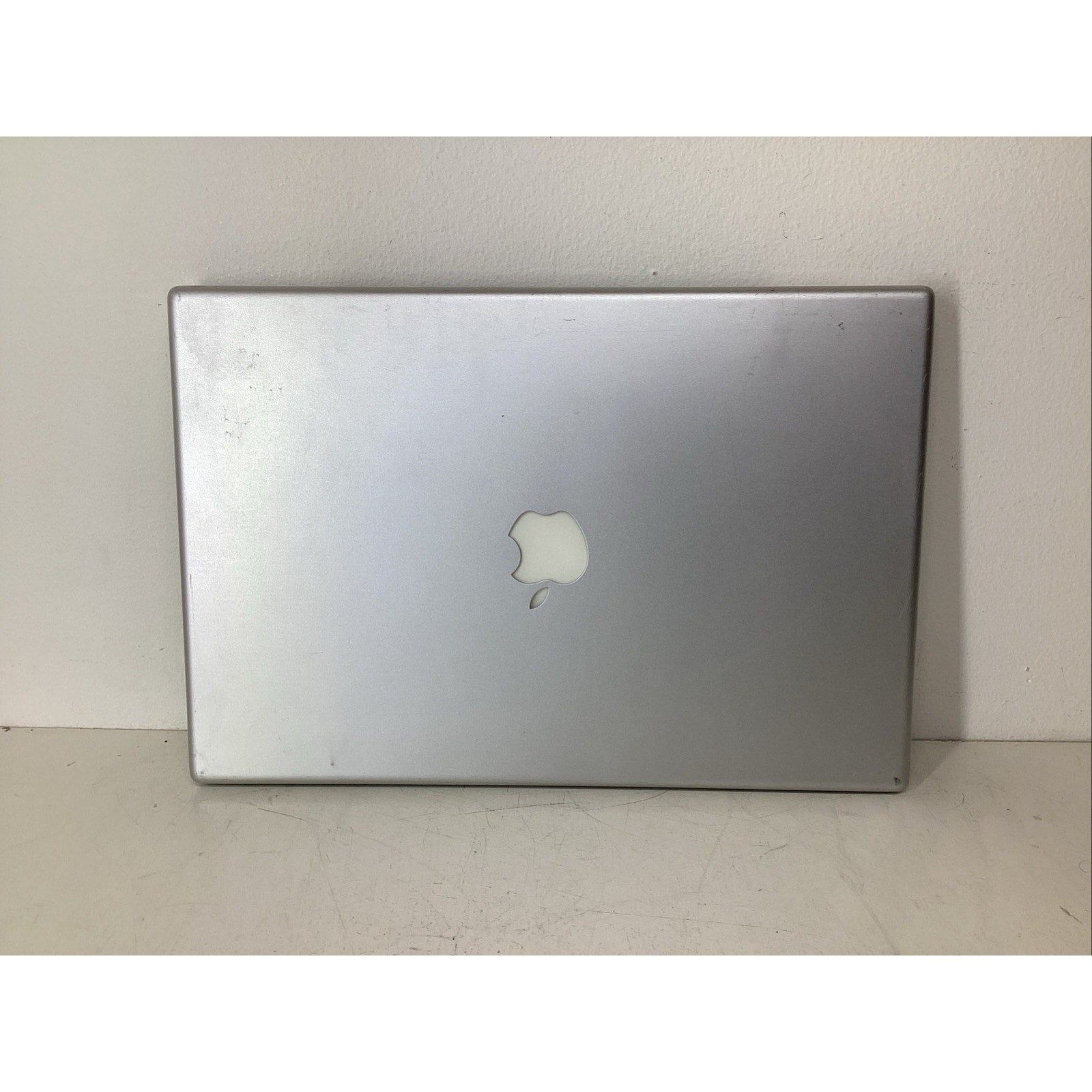 Apple MacBook Pro A1226 15.4" 2007 Intel Core Duo - For Parts
