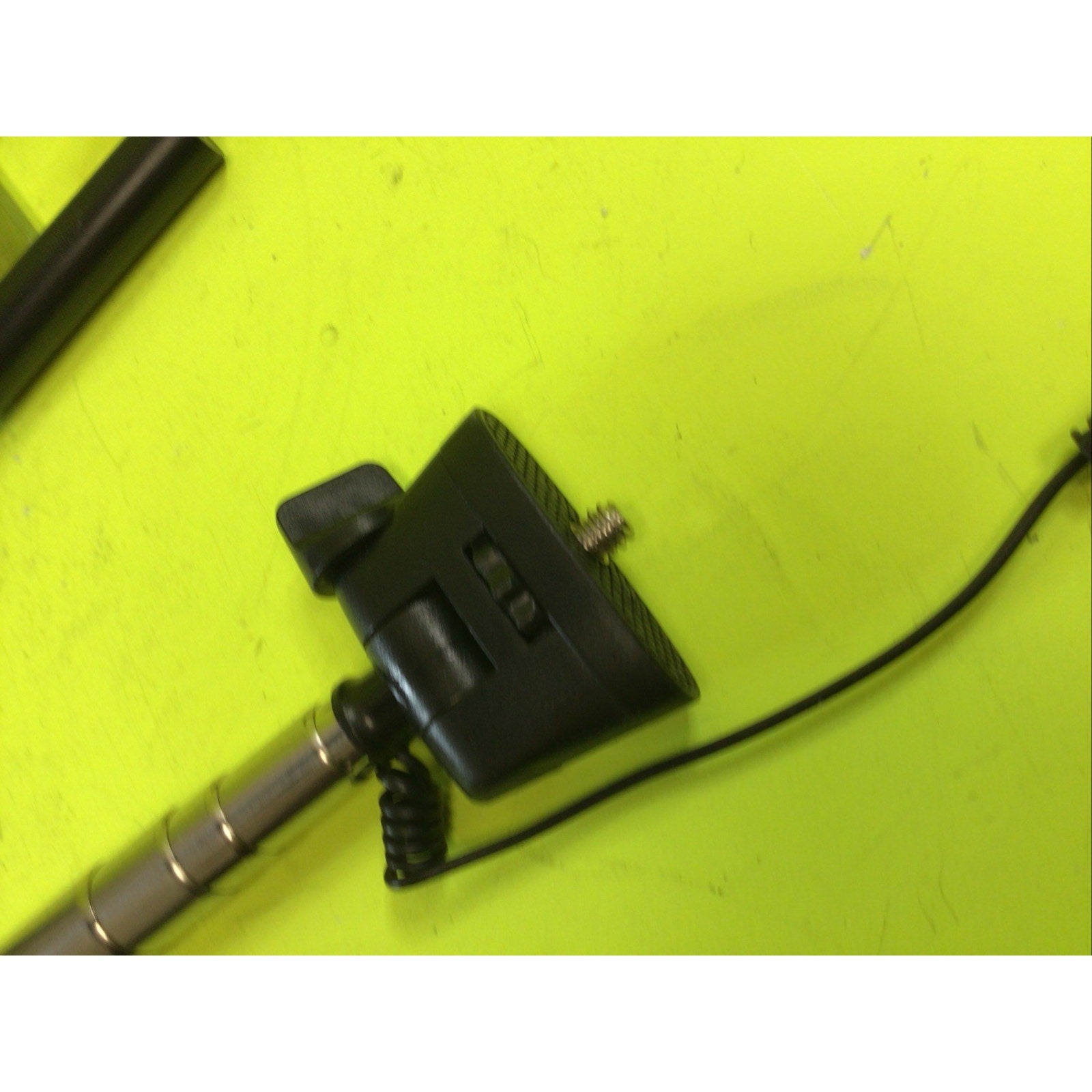 Monopod Extendable Selfie Stick with 3.5mm Jack Cable