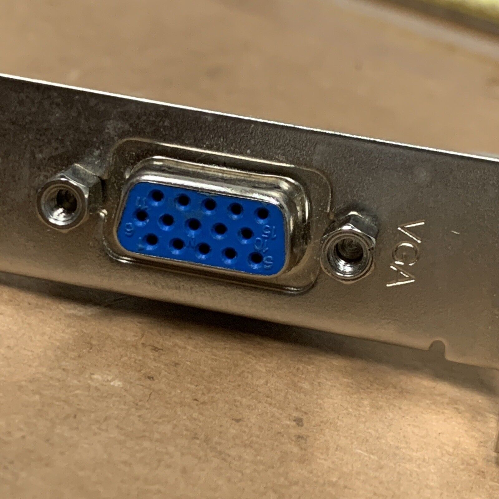 Low Profile Half Height VGA Port To 12pin Motherboard Header Bracket 008000