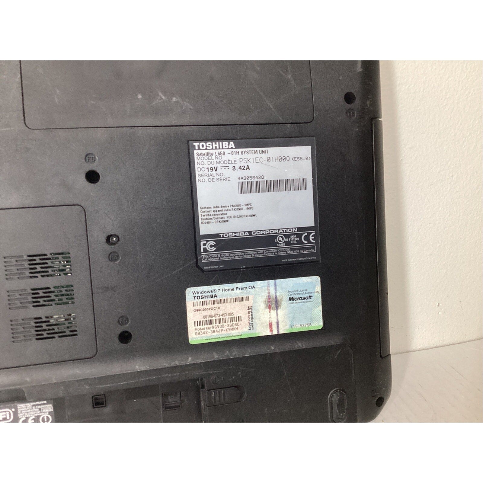 Toshiba Satellite L650-01H Laptop Intel Core i3 4GB RAM 500GB No Batt-For Parts