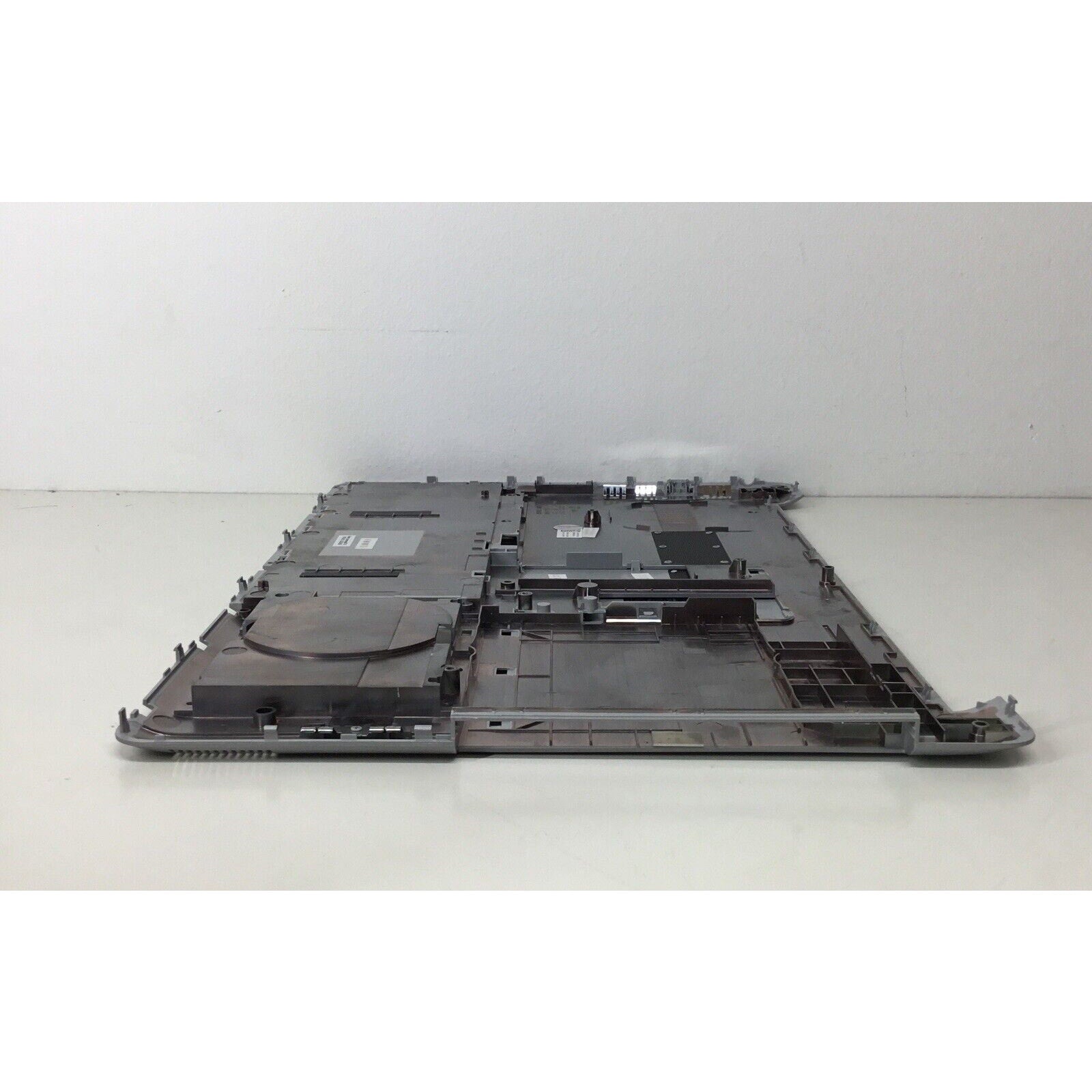 Dell Inspiron 17 7737 Laptop Bottom Base Case Cover Silver 7YFPF 07YFPF Silver