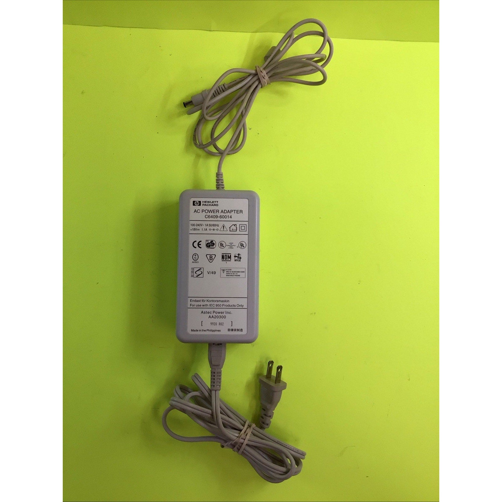 Hewlett Packard AC Power Adapter 1.1A 18V C6409-60014