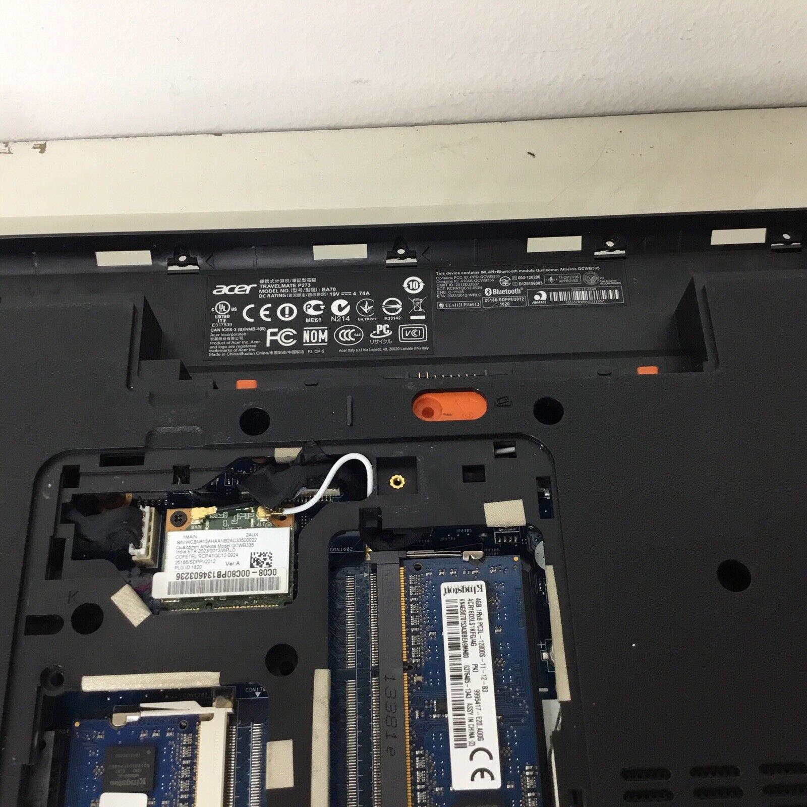 ACER TravelMate TMP273-MG-6448 Intel Core i5-3230M 8Gb DDR3 500GB HDD -For Parts