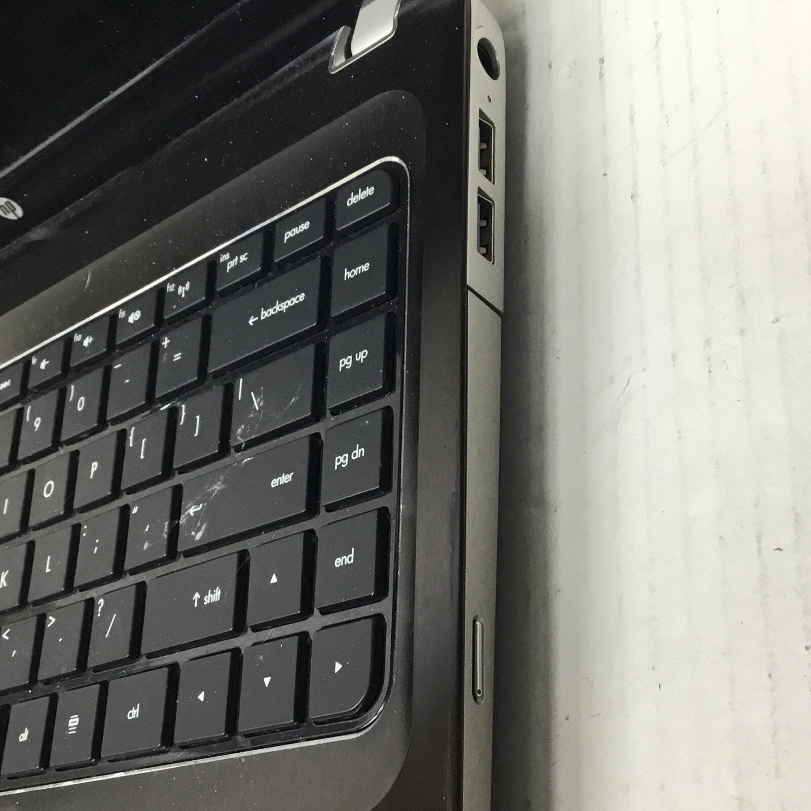 For Parts HP Pavilion dm4 Intel Core i3-2310M 2.1GHz No Adapter No HDD Bad Batt