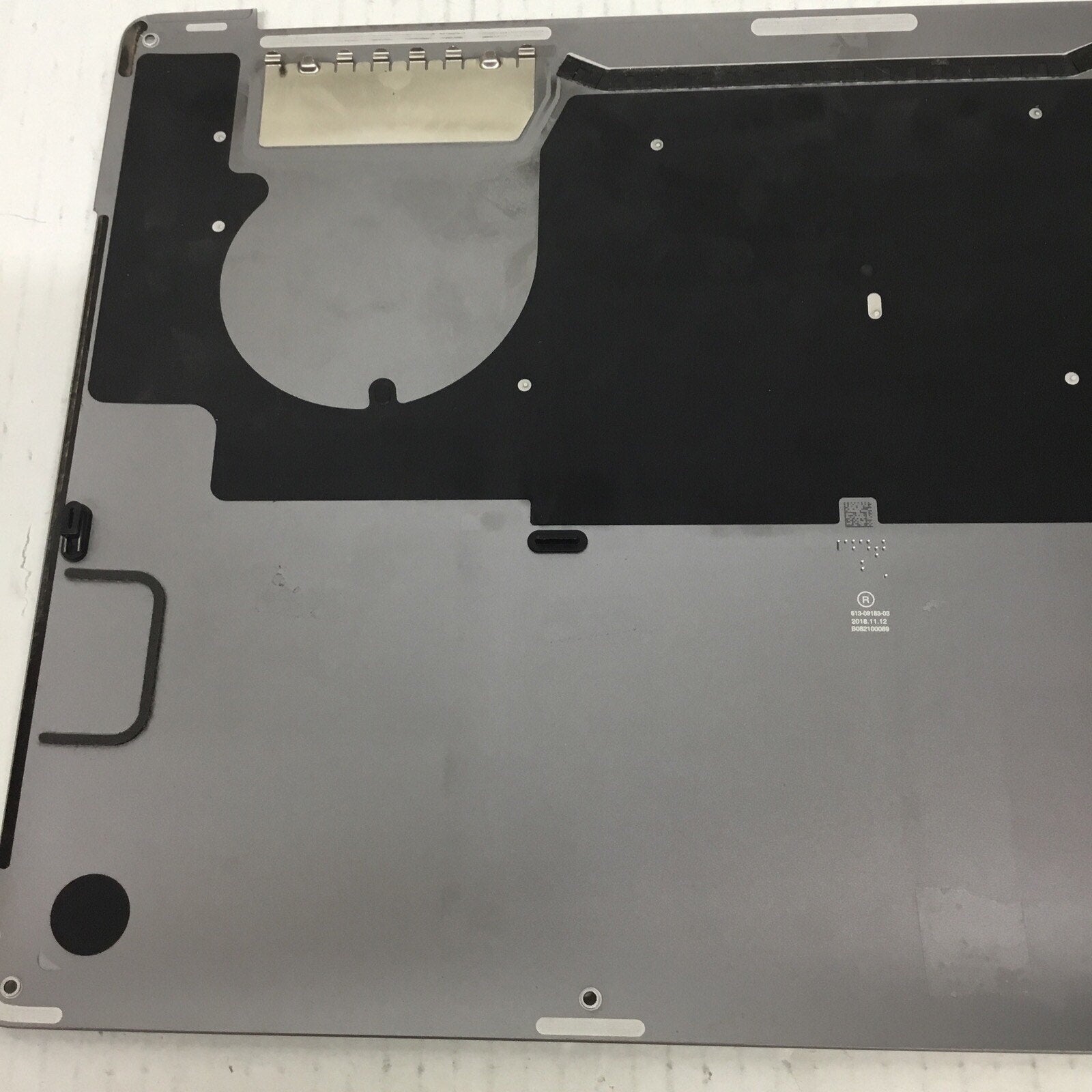 613-06939-A MacBook Pro 15 2018 2019 A1990 Bottom Case Cover Silver Genuine