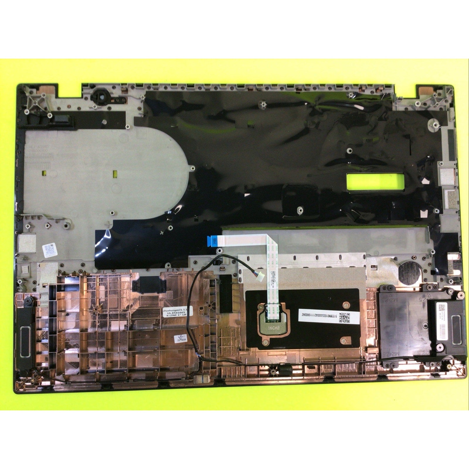 Lenovo ThinkPad L15 Gen 2 Palmrest w/ Touchpad AP1YL000800