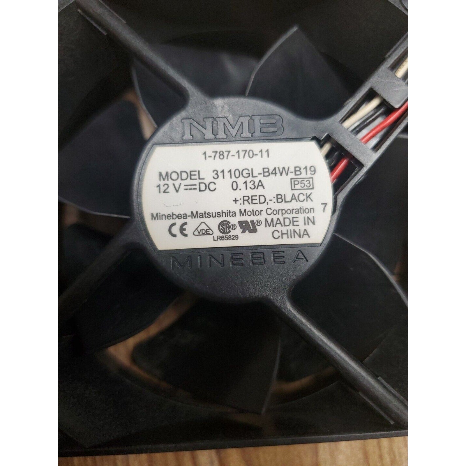 Original NMB-MAT 3110GL-B4W-B19 12V 0.13A 80*80*25mm cooling fan 2 pin