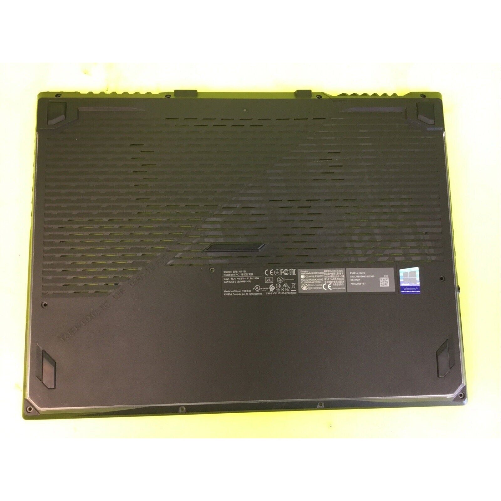 Asus Rog Strix G512LU-RS74 Bottom Cover