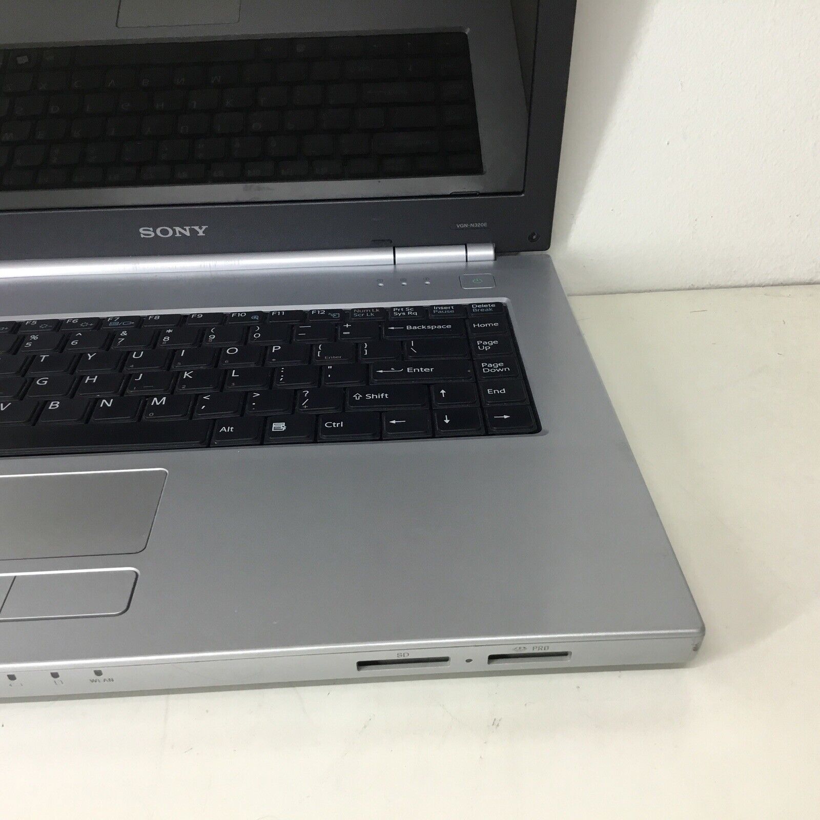 Sony Vaio PCG-7Y2L VGN-N320E 15.4" Laptop Personal Computer - For Parts