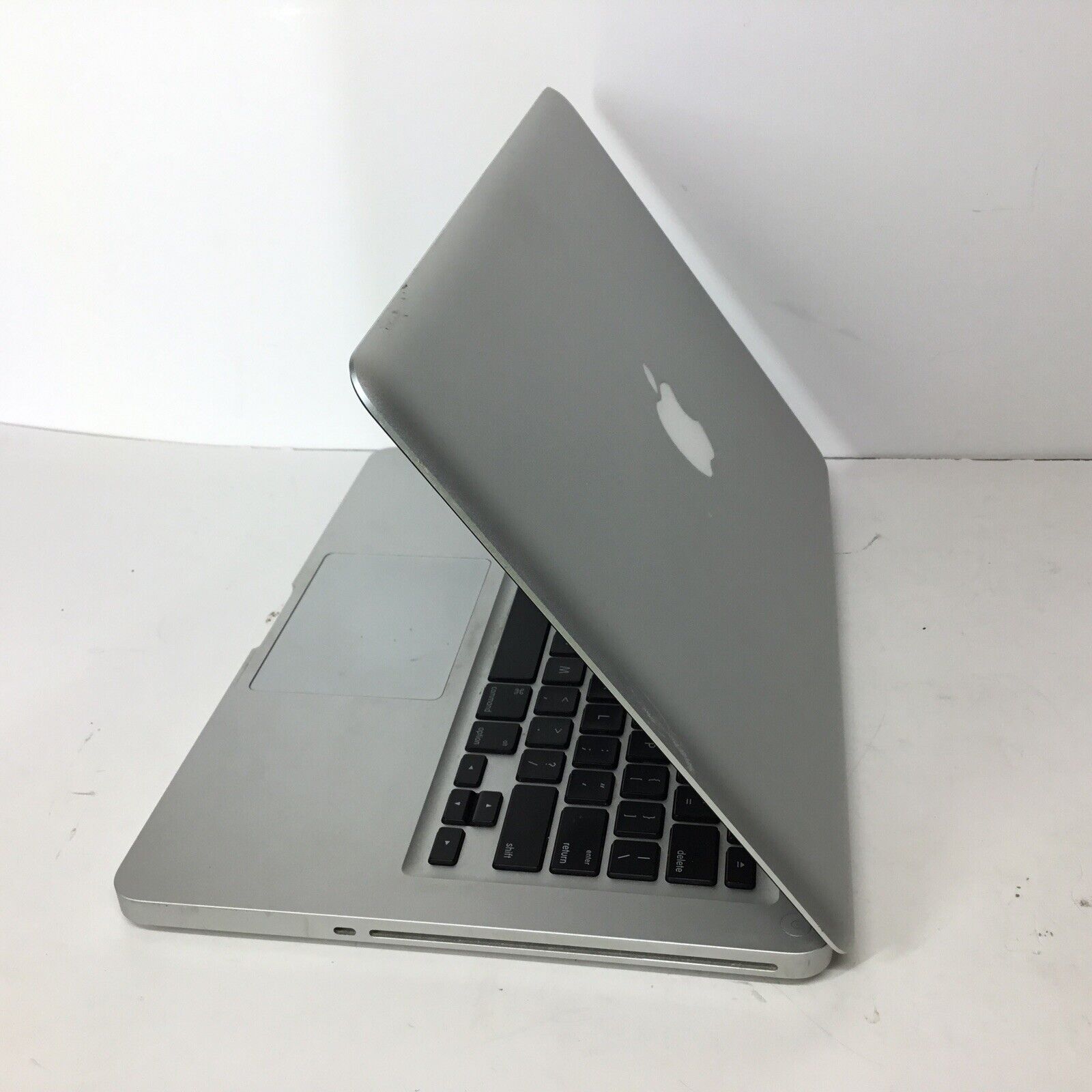 READ - MacBook Pro (A1278, Mid-2010) - Core 2 Duo (Penryn), 4GB RAM, 250GB HDD