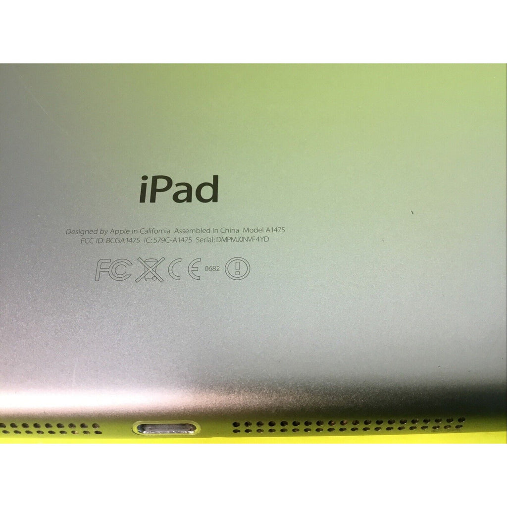 Lot of 3 x Apple iPad 5th Generation/iPad Air FOR PARTS or RECYCLE