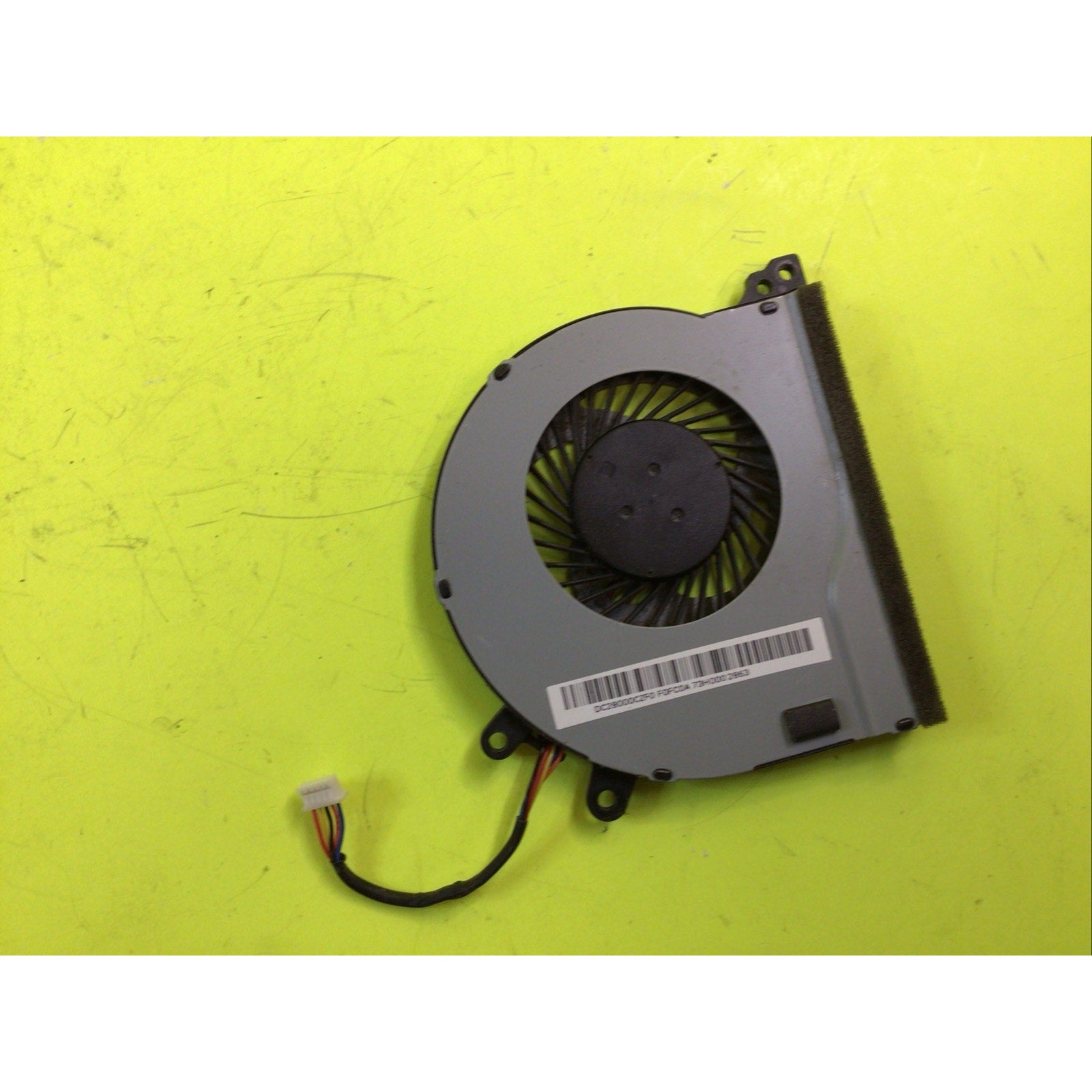 DC28000CZF0 Lenovo Cooling Fan 80TV00WKUS