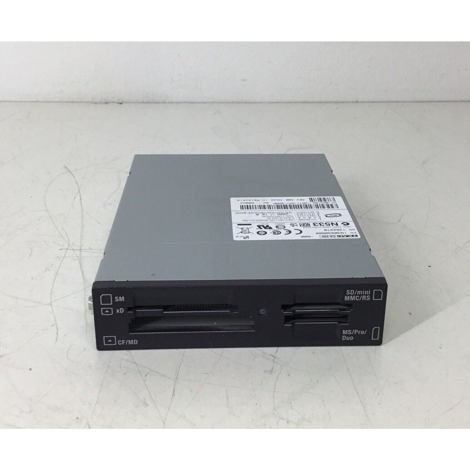 Dell USB Flash Card Reader TEAC CA-200 N533 1930930B00