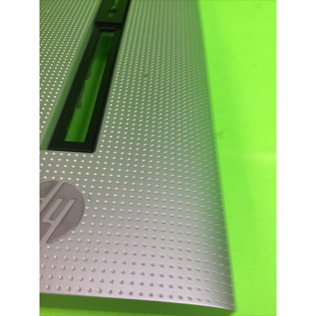 HP Pavilion 550 Bezel - Front Panel Silver 799777-001