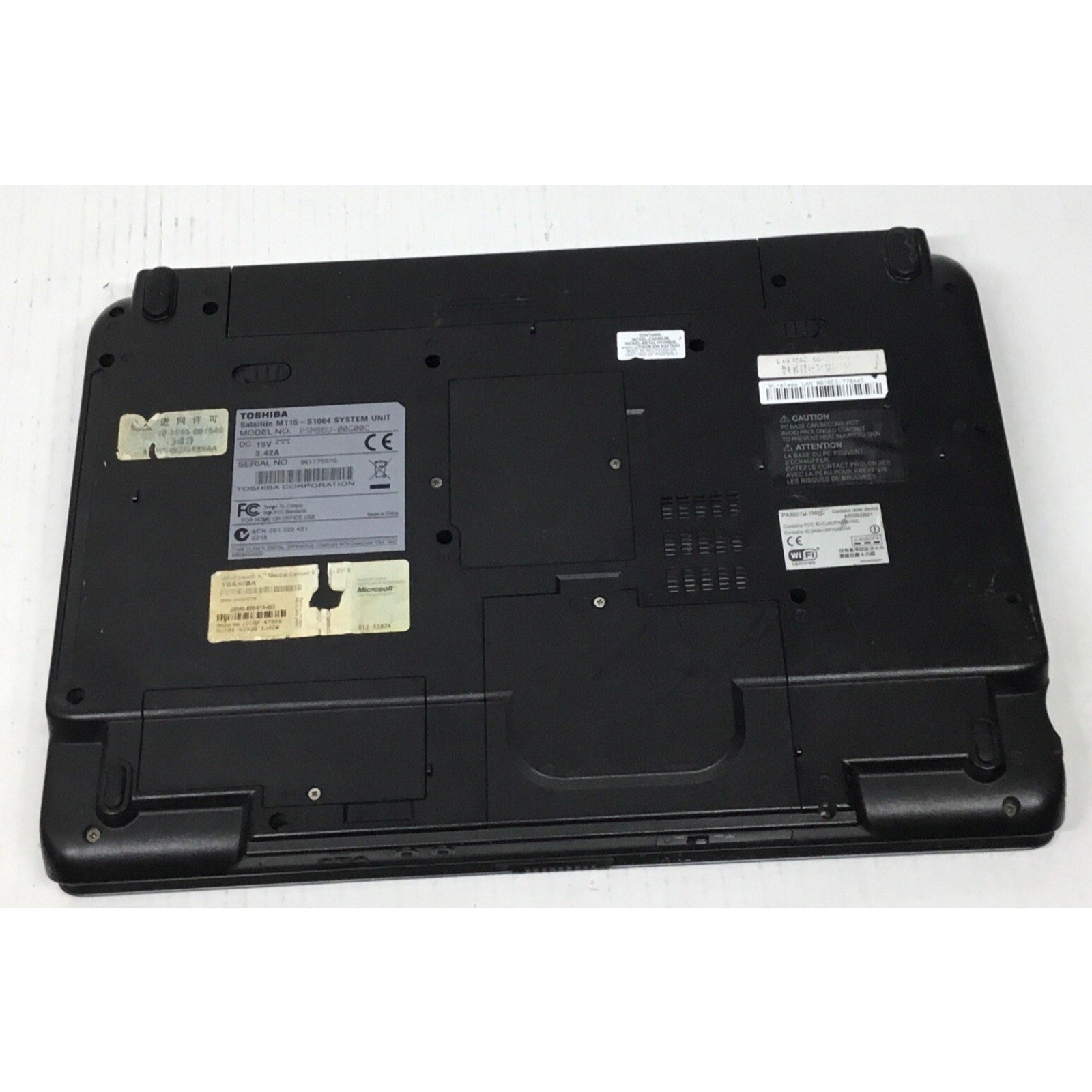 TOSHIBA SATELLITE M115-S1064 - 15.6" Laptop - Sold for parts
