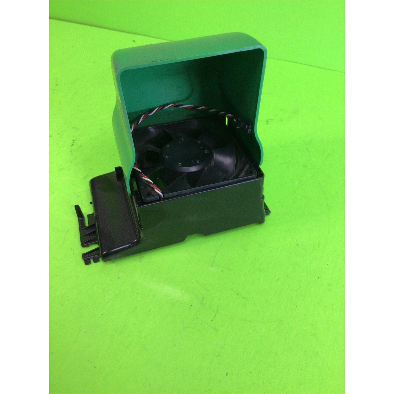 DC Brushless Cooling Fan and Shroud 00p020