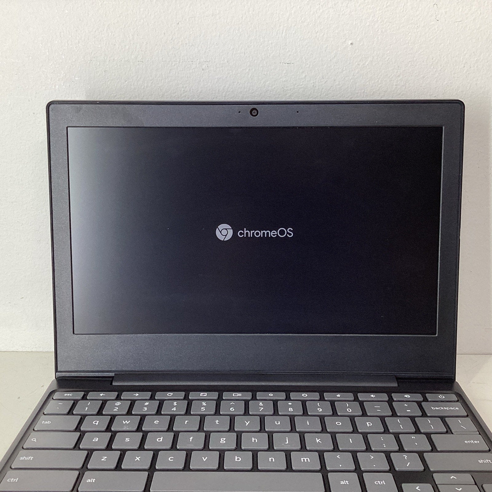 Lenovo IdeaPad 3 CB 11IGL05 11.6" HD Celeron N4020 1.1GHz Intel UHD Chromebook