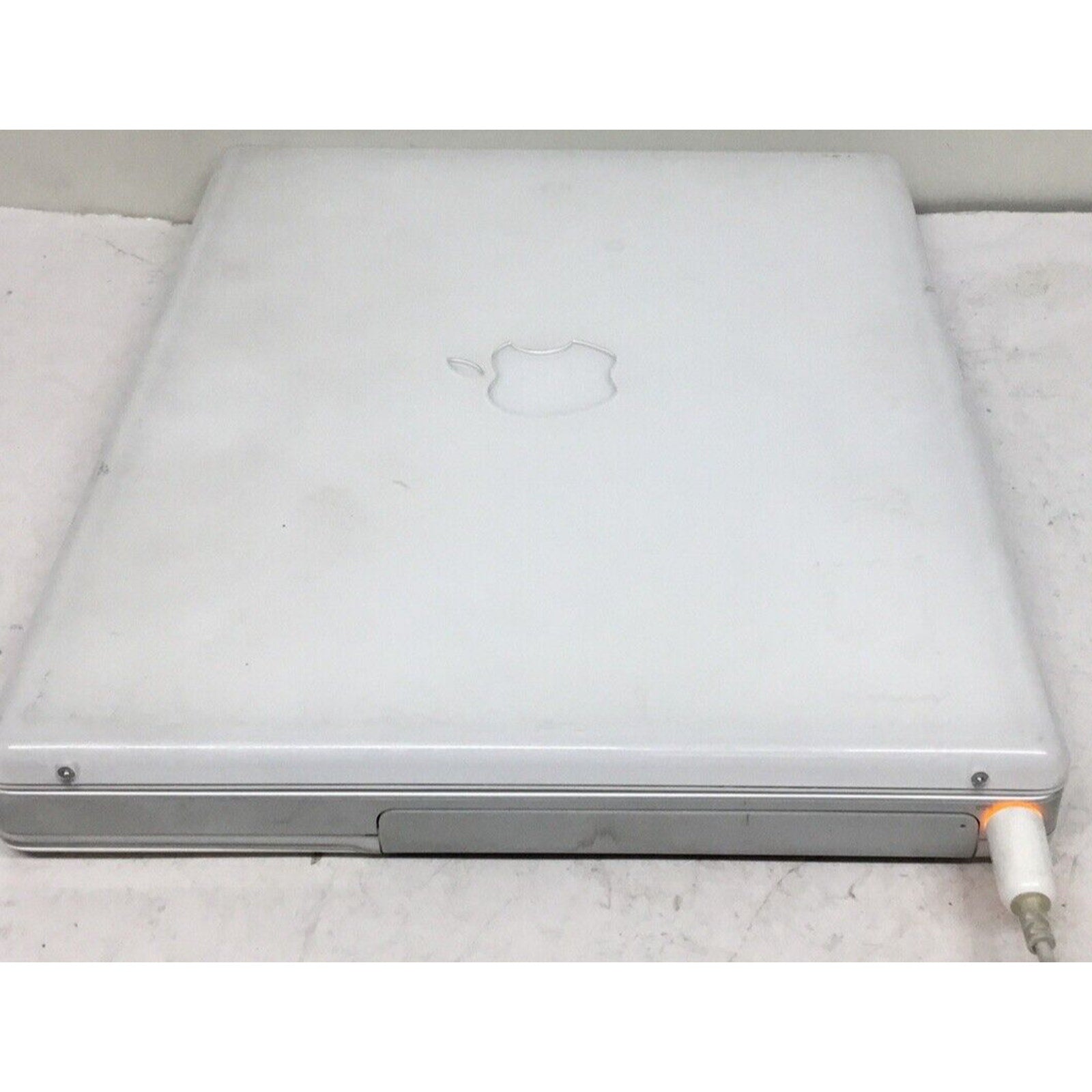 Vintage Apple iBook A1005 G3 Laptop PowerPC 600 MHz 128MG Mac OS X
