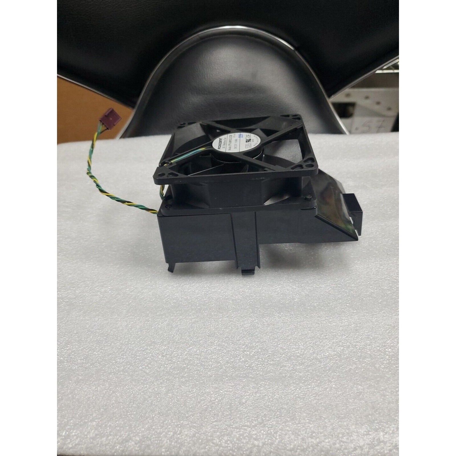 Foxconn Dell PVA092G12H Fan With Shroud 12V 0.40A 4Pin 90x 90 x 25mm