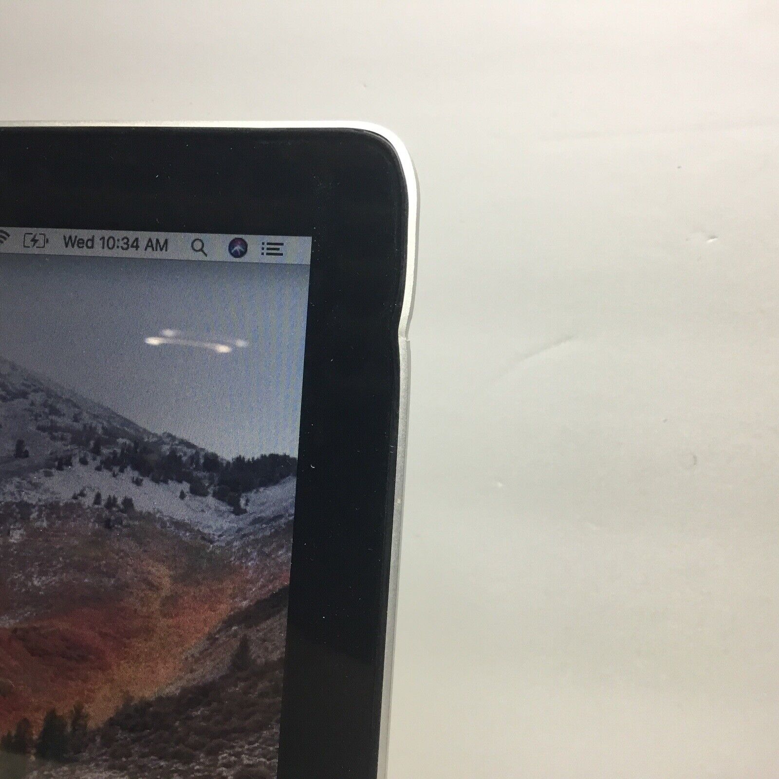 Used Apple MacBook Pro 13" 2010 Core 2 Duo 2.4GHz 4GB Ram 250GB HDD