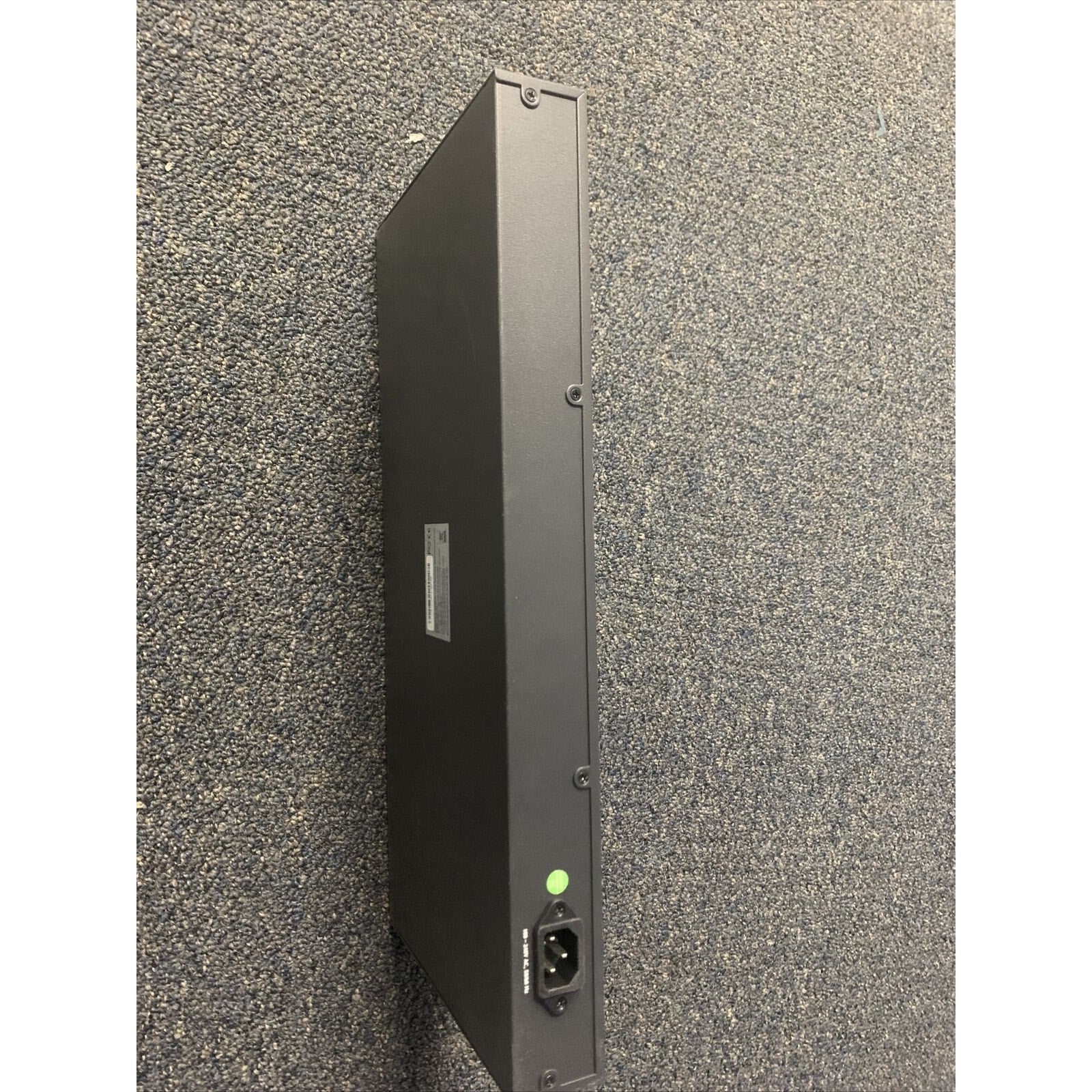 NETIS ST-3131/ST3124G 24 PORT RACK-MOUNTABLE GIGABIT ETHERNET Network Switch