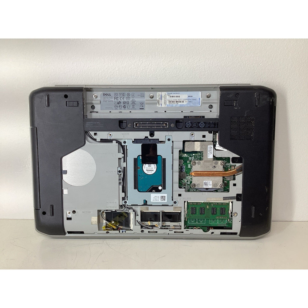 Dell Latitude E5520 15.6" Laptop 2.5GHz i5-2520M 3GB RAM 250GB HDD - For Parts