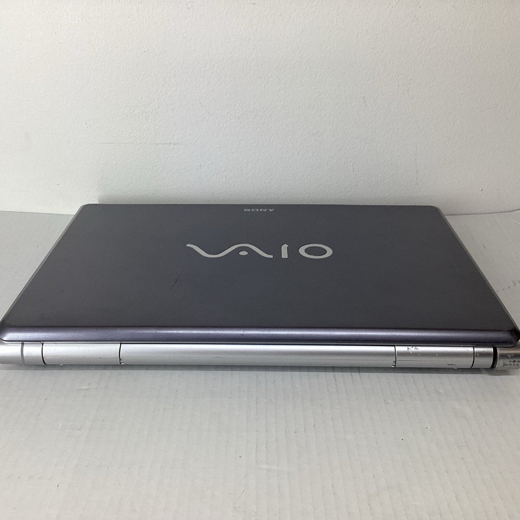 Sony Vaio PCG-3D3L Intel Centrino 2 4GB RAM 320GB HDD Laptop Computer-For Parts