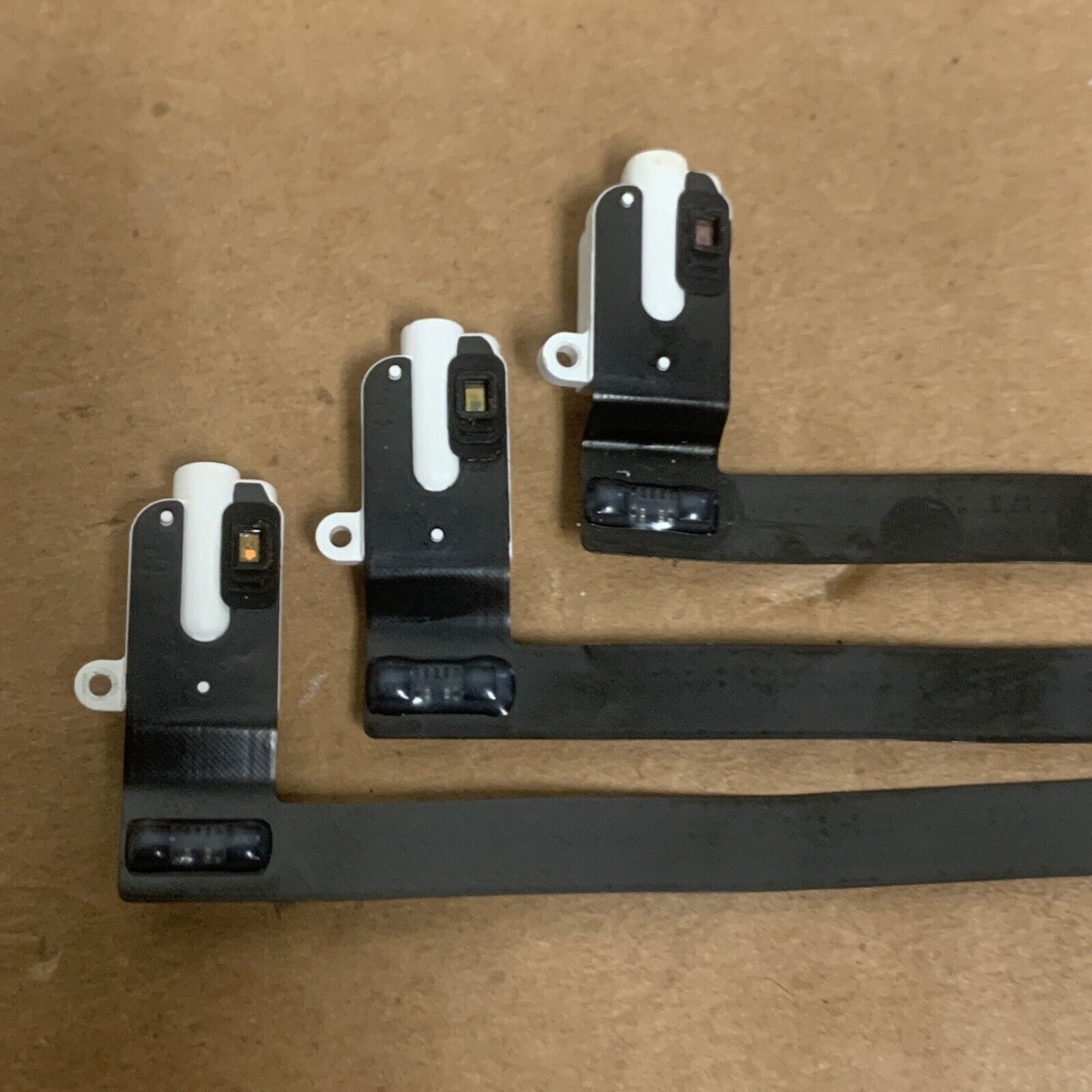 3-pack Of 821-00179-A Apple Aud Jack Ipad Mini 4 A1538 Late 2015 Space - White