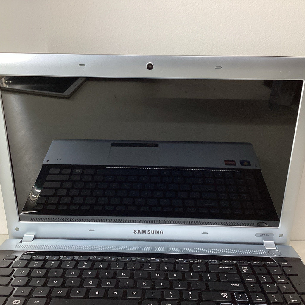 Samsung NP-RV515-A01US 15.6 AMD E-350 Dual-Core 4GB RAM 320GB HDD - For Parts